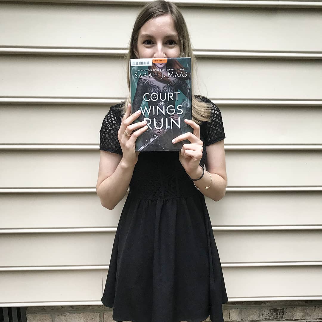 Review A Court of Wings and Ruin by Sarah J.